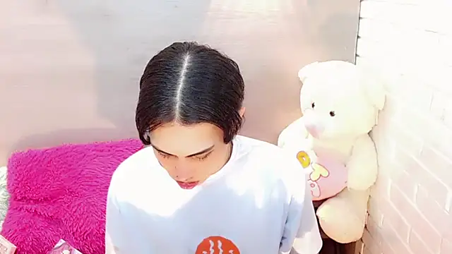 Daniela Pink  online show from 10-27-25, 08:43