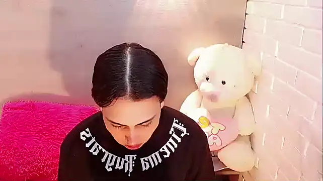 Daniela Pink  online show from 01-09-26, 07:10