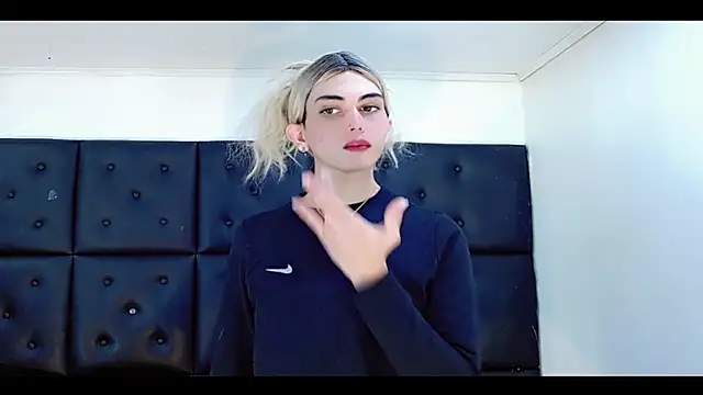 Daniela Pink  online show from 03-01-26, 08:09