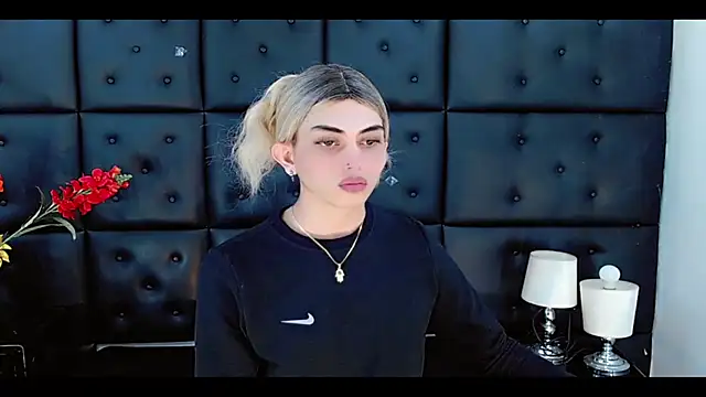 Daniela Pink  online show from 02-17-26, 07:11