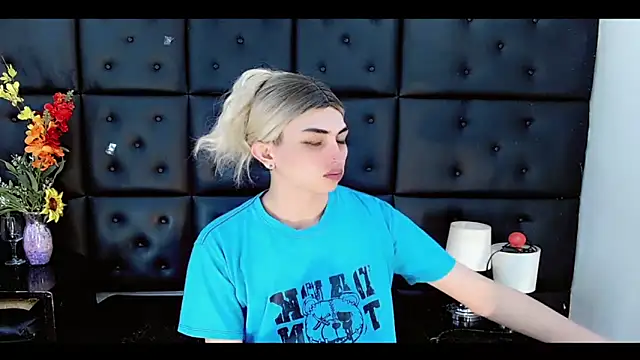 Daniela Pink  online show from 02-23-26, 08:09