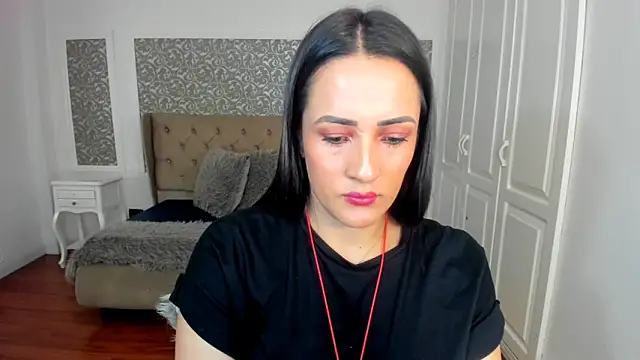 KimWessel  online show from 10-06-25, 08:09