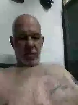 Snapshot of FabiQuilmes chatting on 01-25-25, 12:05 FabiQuilmes online show from 01-25-25, 12:05