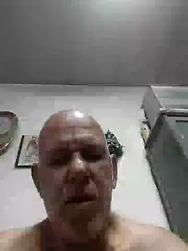 Snapshot of FabiQuilmes chatting on 12-31-24, 12:11 FabiQuilmes online show from 12-31-24, 12:11