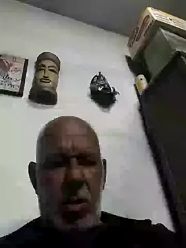 Snapshot of FabiQuilmes chatting on 09-21-25, 04:06 FabiQuilmes online show from 09-21-25, 04:06