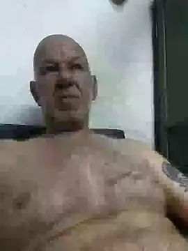 Snapshot of FabiQuilmes chatting on 03-06-25, 12:32 FabiQuilmes online show from 03-06-25, 12:32