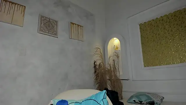 Tahira 21  online show from 10-07-25, 07:26