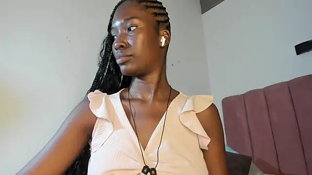 Tahira 21  online show from 04-30-26, 08:57