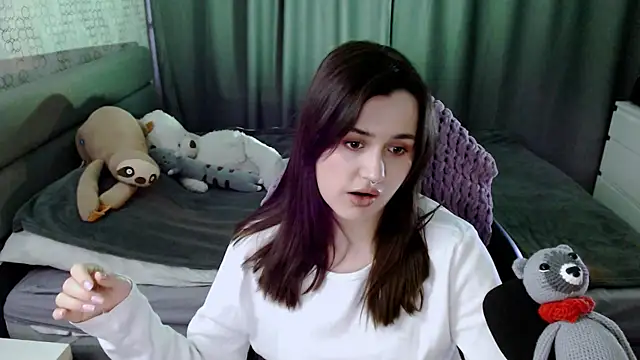 KiraYammy online show from 01-31-25, 01:02
