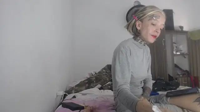 Snapshot of barbara_anal_squirt_ chatting on 04-07-26, 09:05 barbara anal squirt online show from 04-07-26, 09:05