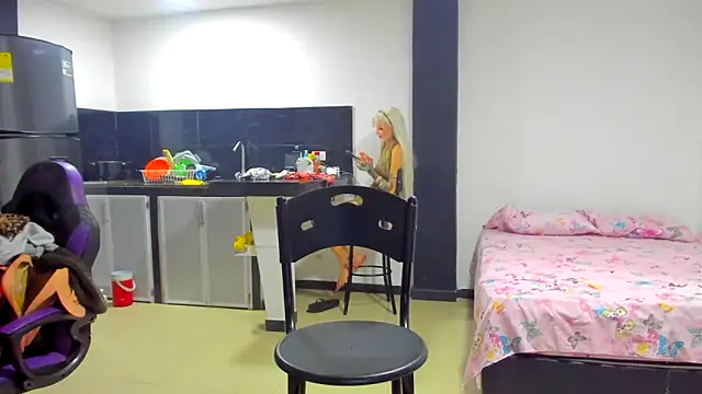Snapshot of barbara_anal_squirt_ chatting on 03-19-25, 08:12 barbara anal squirt online show from 03-19-25, 08:12