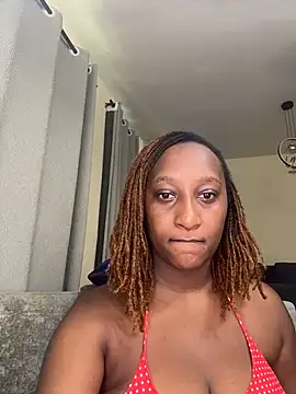 Snapshot of CarlaBeckky chatting on 11-26-25, 05:07 CarlaBeckky online show from 11-26-25, 05:07