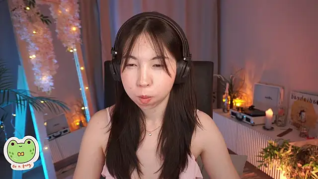 Sarah Son online show from 03-09-25, 05:22