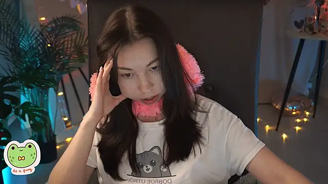 Sarah Son online show from 02-16-25, 11:38