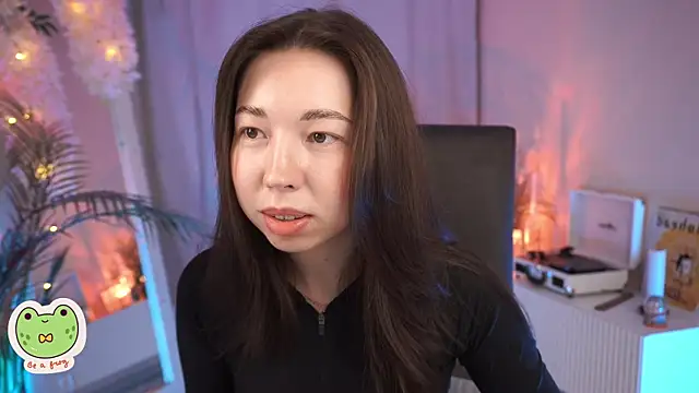 Sarah Son online show from 02-28-25, 05:59