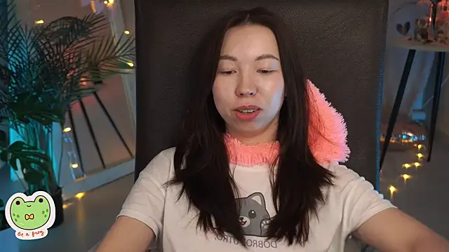 Sarah Son online show from 02-16-25, 08:32