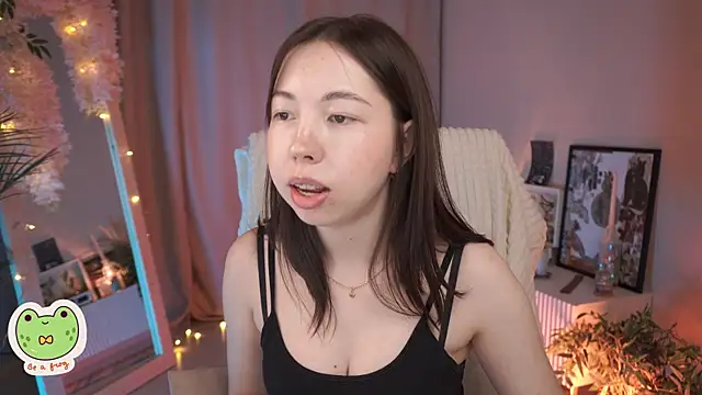 Sarah Son online show from 03-18-25, 05:34