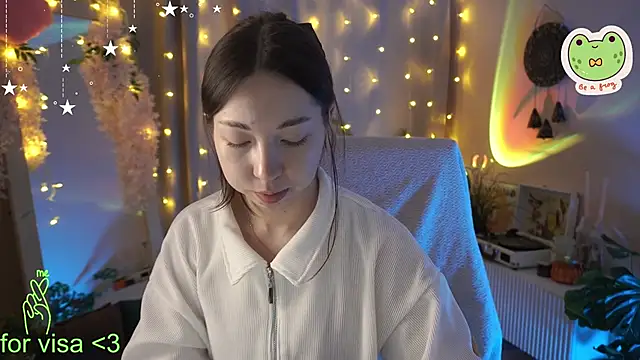 Sarah Son online show from 10-20-25, 05:31