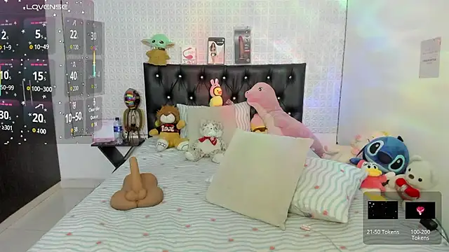 redgirlofficial online show from 01-18-26, 05:44