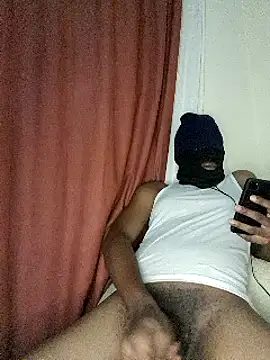 Snapshot of Gifttheskimaskboy chatting on 12-02-24, 02:26 Gifttheskimaskboy online show from 12-02-24, 02:26