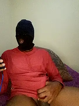 Snapshot of Gifttheskimaskboy chatting on 03-17-25, 04:19 Gifttheskimaskboy online show from 03-17-25, 04:19