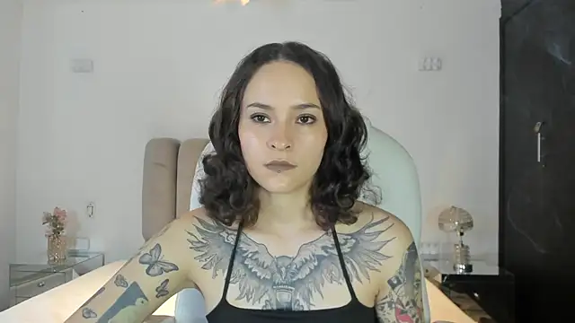 AnnyThompson  online show from 02-16-26, 10:18