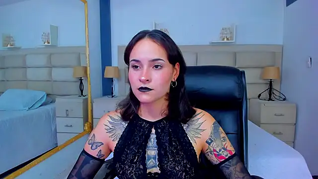 AnnyThompson  online show from 10-22-25, 09:24