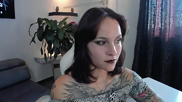 AnnyThompson  online show from 09-28-25, 09:22