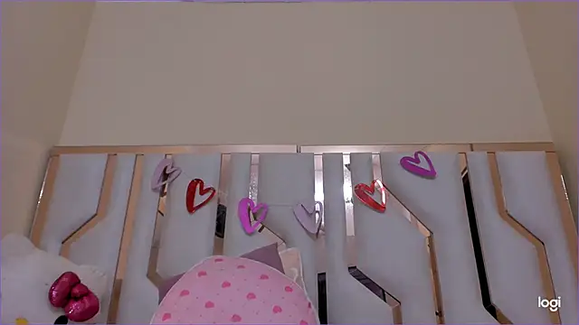 Snapshot of TifanyChill chatting on 02-25-25, 10:20 TifanyChill online show from 02-25-25, 10:20