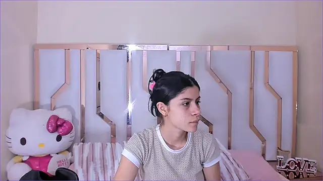 Snapshot of TifanyChill chatting on 10-03-25, 07:26 TifanyChill online show from 10-03-25, 07:26
