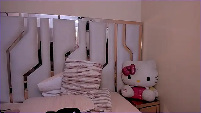 TifanyChill online show from 11-27-25, 07:03