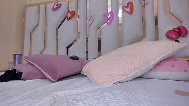Snapshot of TifanyChill chatting on 02-21-25, 10:59 TifanyChill online show from 02-21-25, 10:59
