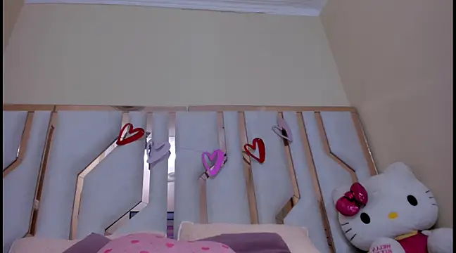 Snapshot of TifanyChill chatting on 03-22-25, 09:10 TifanyChill online show from 03-22-25, 09:10