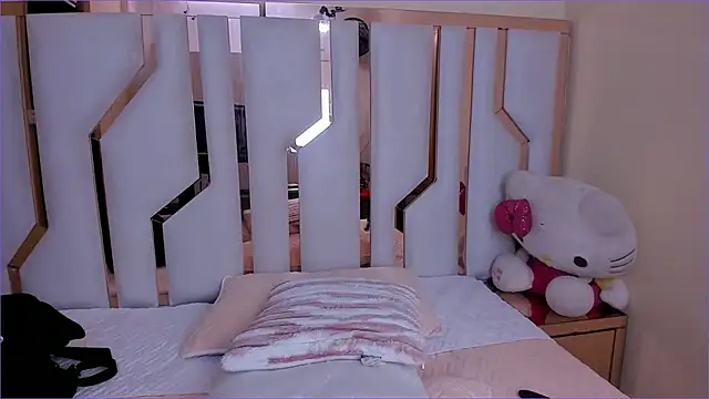 TifanyChill online show from 11-11-25, 06:25