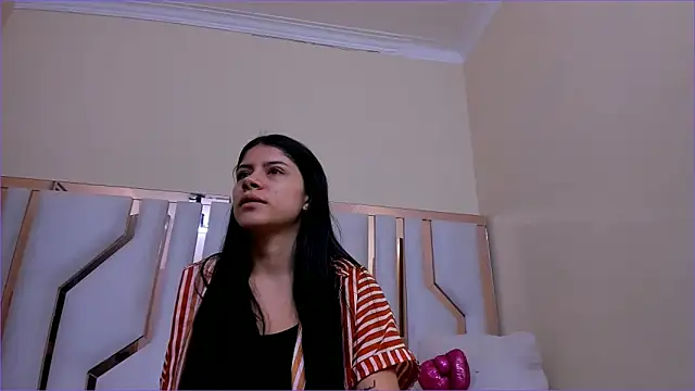 TifanyChill online show from 10-25-25, 05:13