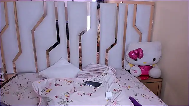 TifanyChill online show from 10-26-25, 11:16