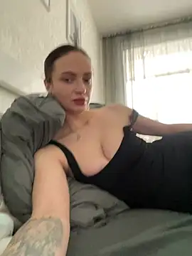 Kristis43 online show from 02-21-26, 07:43