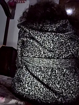 Snapshot of altinya chatting on 02-11-26, 08:52 altinya online show from 02-11-26, 08:52