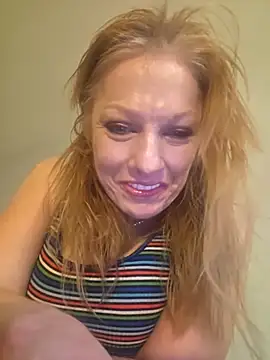we8camgirl online show from 04-15-26, 09:04