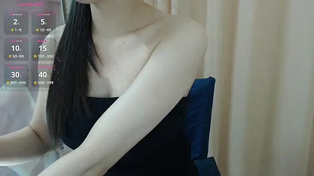 KaleAnisa online show from 10-18-25, 01:29