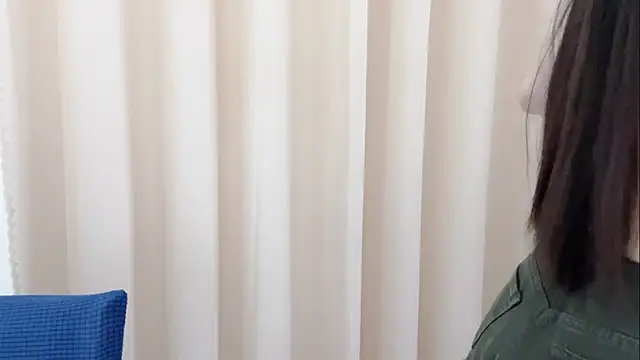 Snapshot of KaleAnisa chatting on 02-12-26, 01:27 KaleAnisa online show from 02-12-26, 01:27