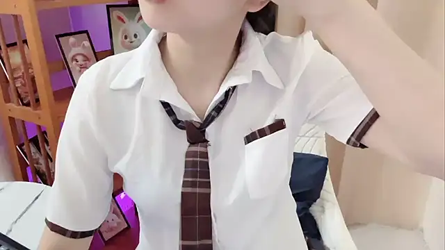 KaleAnisa online show from 04-13-26, 01:20