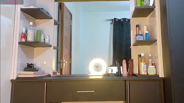 online bestie online show from 12-01-25, 06:47