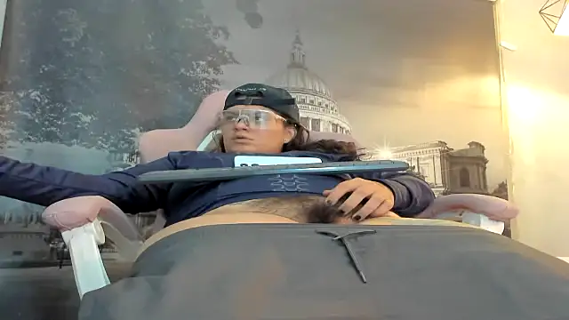 snowflake xxx online show from 10-07-25, 02:34