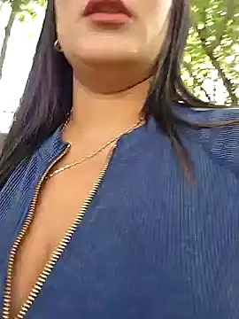 camiysebas21 online show from 06-19-26, 08:36