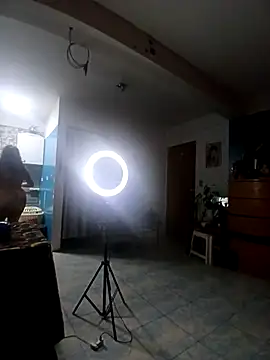 camiysebas21 online show from 02-21-25, 12:05