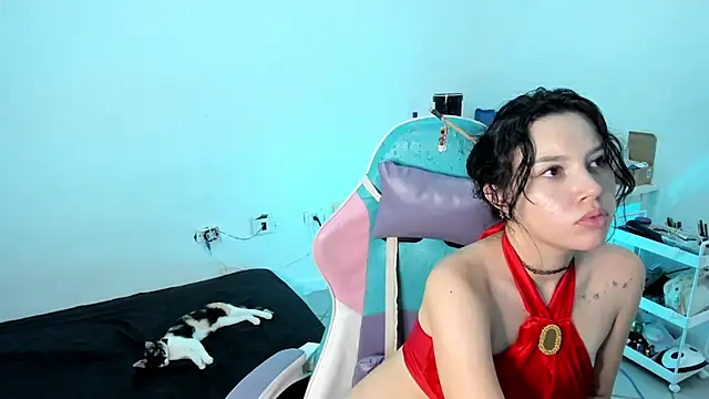 Snapshot of WandaDoll chatting on 03-17-25, 05:27 WandaDoll online show from 03-17-25, 05:27