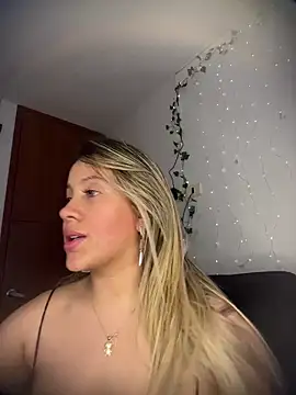 eleecttraa 12 online show from 02-28-25, 09:01