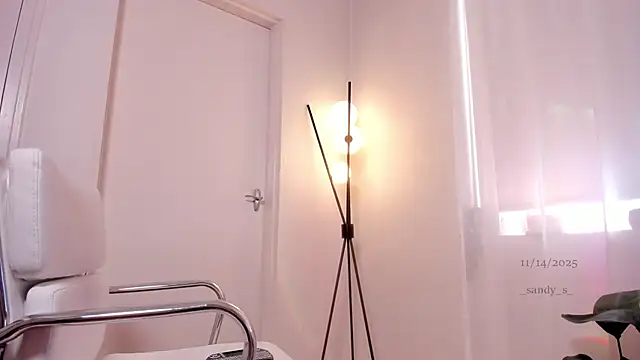  sandy s online show from 11-15-25, 02:15