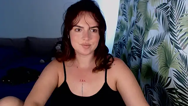 ChloeJewel1 online show from 06-27-26, 09:59